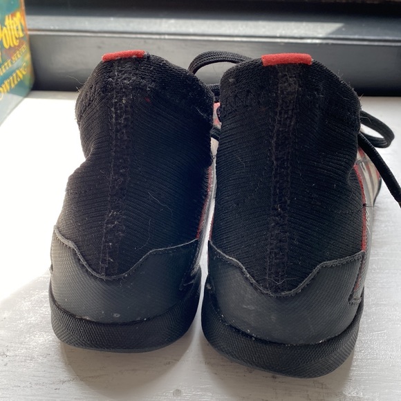 Soccer Cleats - Adidas Predator - kids size 13.5 - Picture 3 of 4